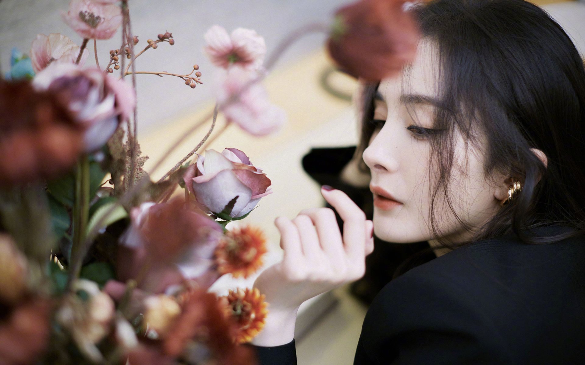 爱游戏资讯-《独行侠球迷期待球队在休赛期进行积极操作》，独行侠球队人员名单