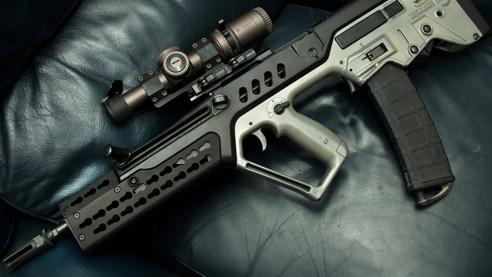 爱游戏用户专属-佩纳罗尔防守表现稳固，佩纳罗尔足球俱乐部