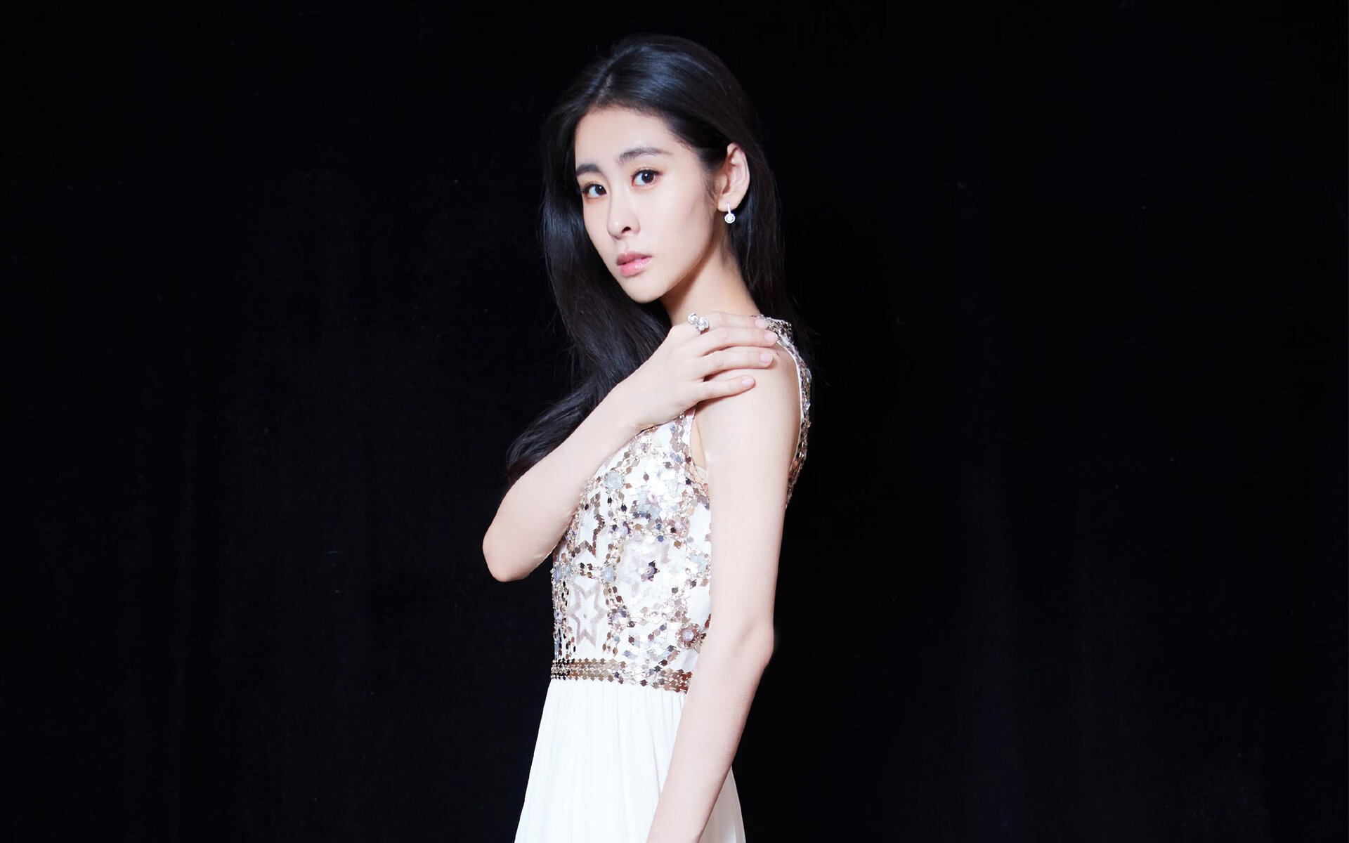 冰岛队遭遇惨败意大利：无缘晋级法国外围，冰岛打进欧洲杯