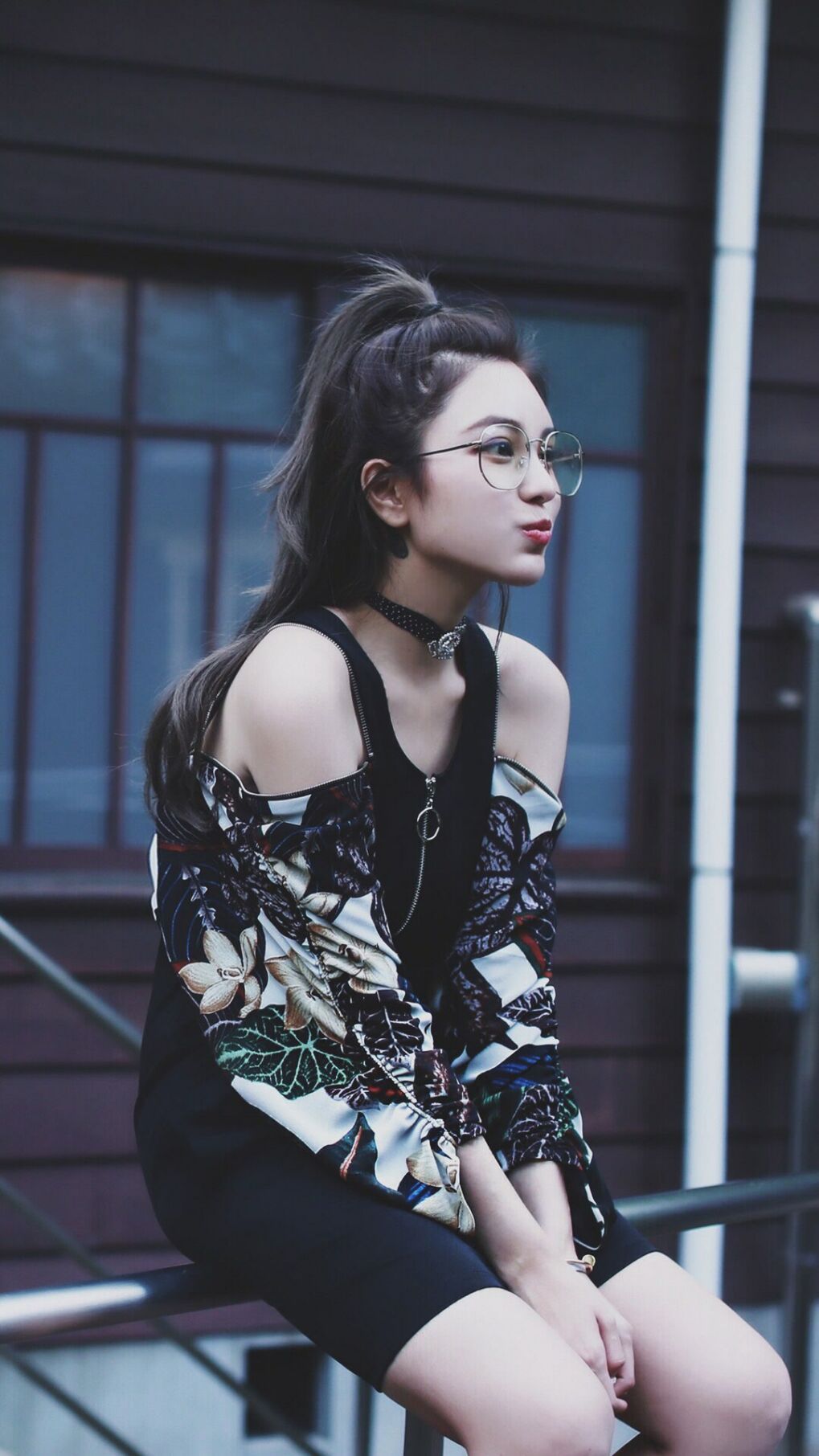 爱游戏多端接入-助教突然离队，球队管理层深夜急急闭门会议，球队助理教练